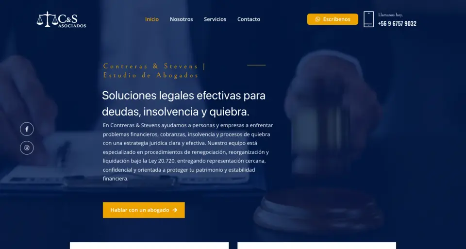 Proyecto de Sitio corporativo para Contreras & Stevens desarrollado por Go Creative